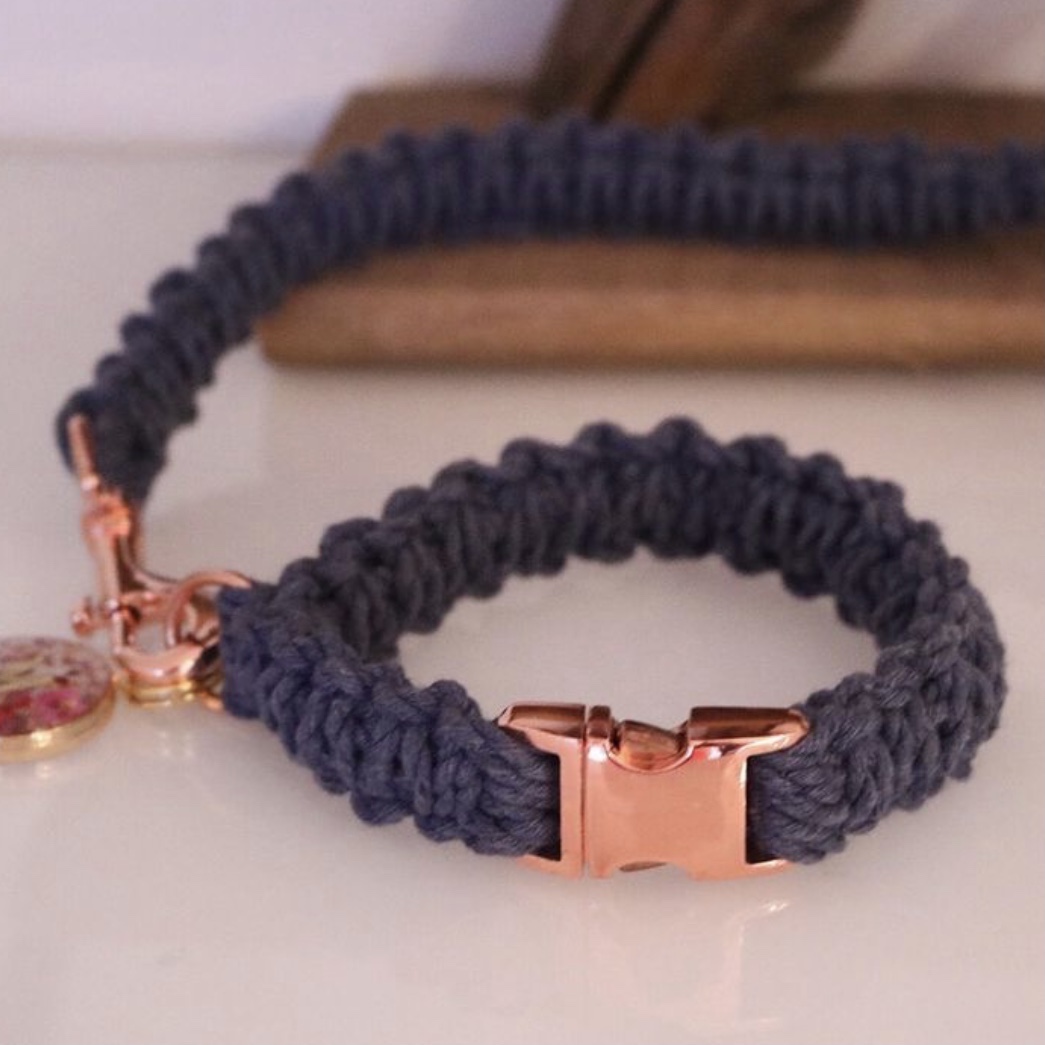 macrame-collar-blue